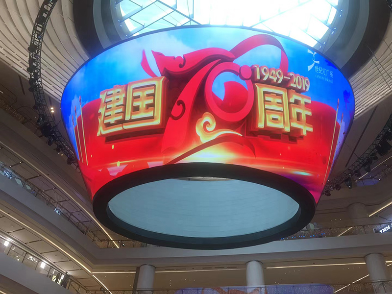 公司花20萬裝修的會議室，竟被客戶吐槽‘像網吧’？高級感會議室的屏幕選擇秘訣”